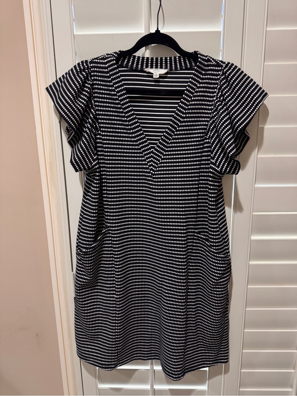 entro Black & White Striped V-Neck Flutter Sleeve Mini Dress